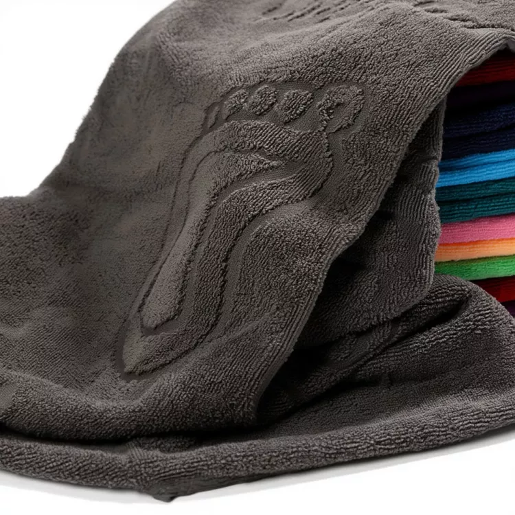 Полотенце махровое - Ножки, цвет шоколадный