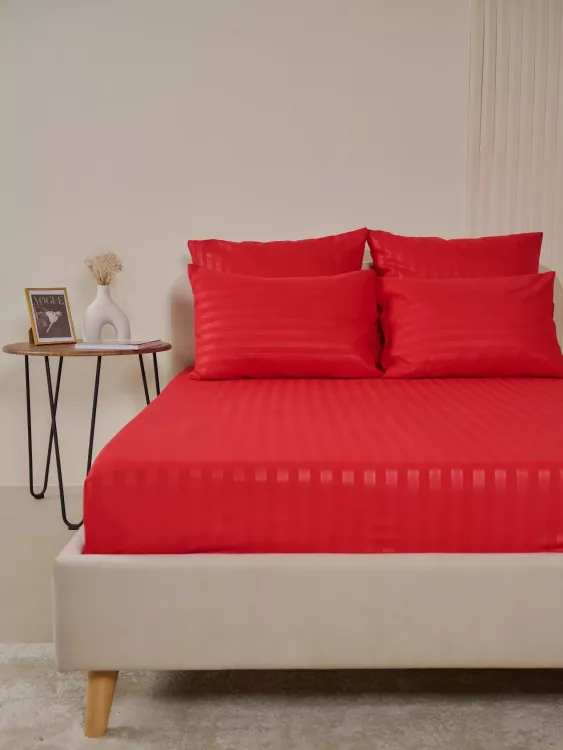 Простыня Микрофибра Страйп на резинке - Красный